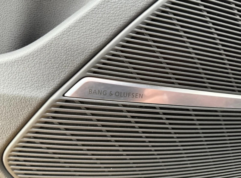 Audi SQ8 4.0 TDI Quattro, снимка 8 - Автомобили и джипове - 52694920