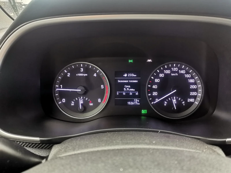 Hyundai Tucson 1.6 CRDI, снимка 15 - Автомобили и джипове - 52751763