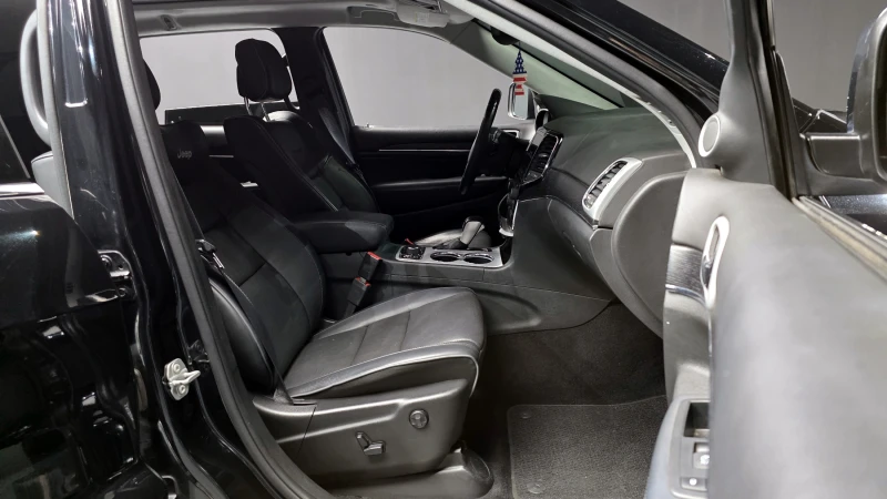 Jeep Grand cherokee 3.6 SUMMIT WK2 autogeorge.com, снимка 9 - Автомобили и джипове - 52799987