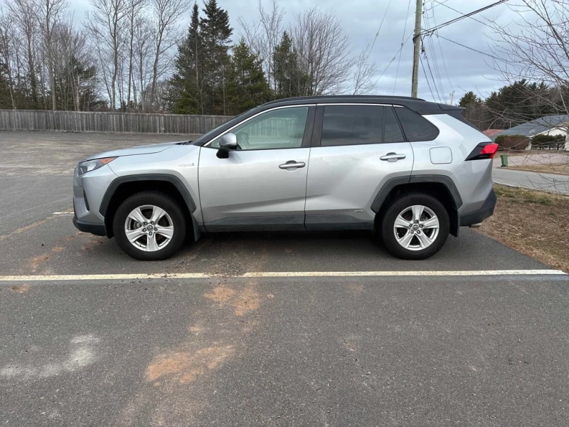 Toyota Rav4 * Hybrid LE * CARFAX * ЦЕНА ДО БГ, снимка 2 - Автомобили и джипове - 52893475