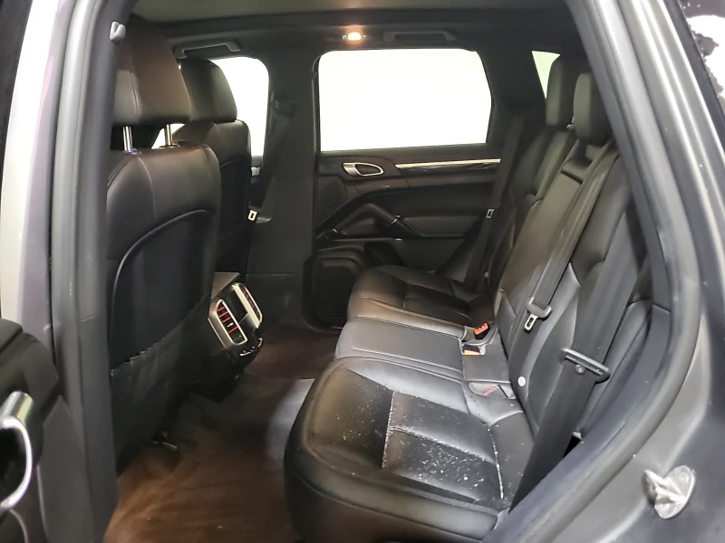 Porsche Cayenne 3.6 AWD, снимка 11 - Автомобили и джипове - 53327098
