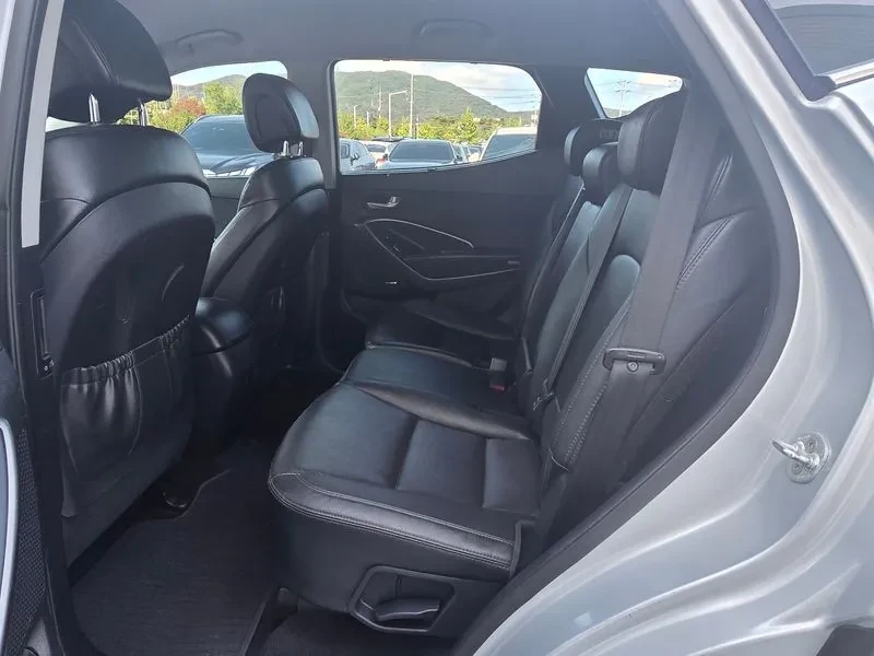 Hyundai Santa fe 2.2 CRDi 4WD - САМО 30% АВАНС, снимка 10 - Автомобили и джипове - 56159039