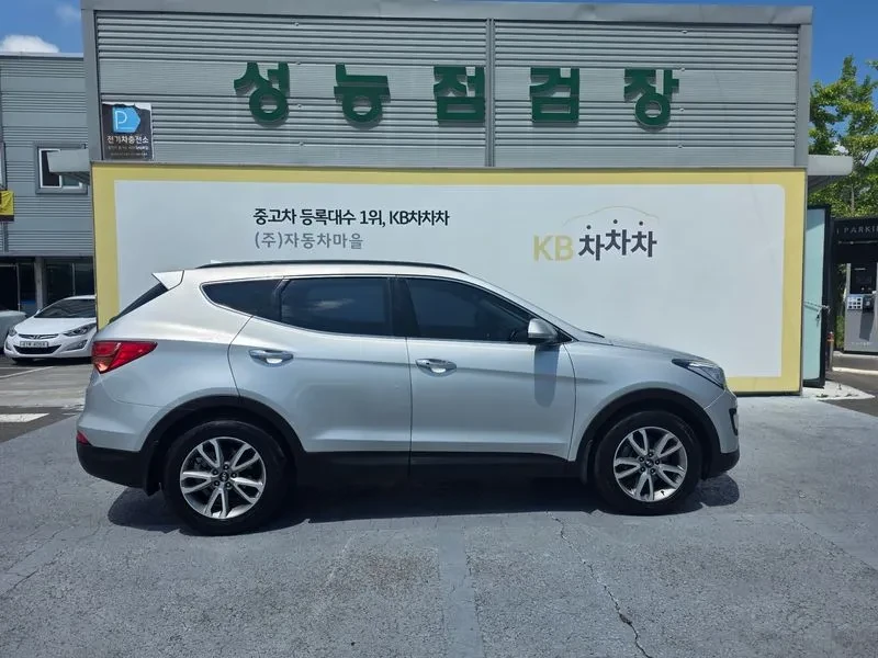 Hyundai Santa fe 2.2 CRDi 4WD - САМО 30% АВАНС, снимка 3 - Автомобили и джипове - 56159039
