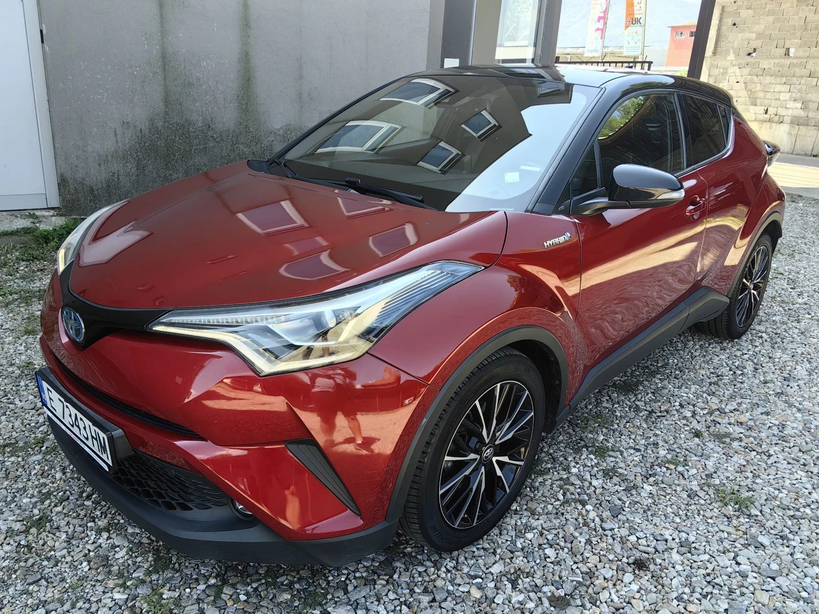 Toyota C-HR Hibrid - изображение 2