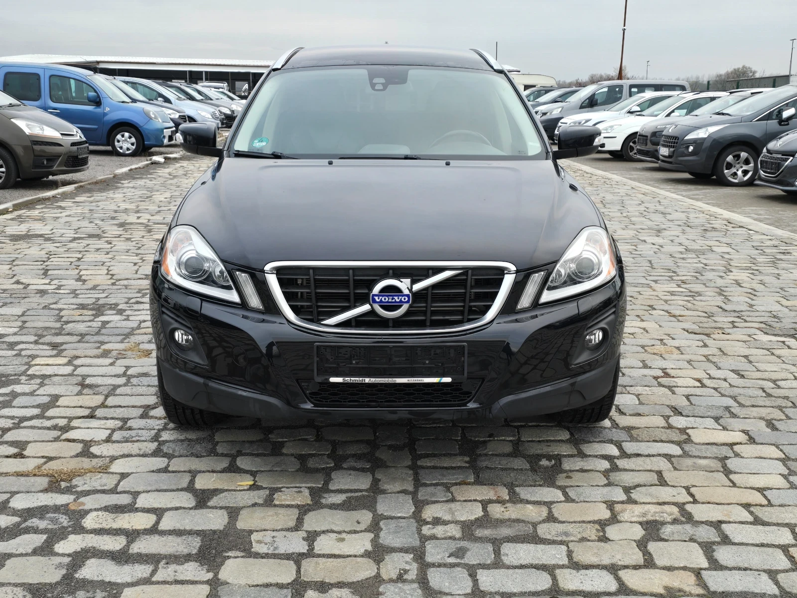 Volvo XC60 2.4 D5 205кс 4х4 АВТОМАТИК - изображение 2