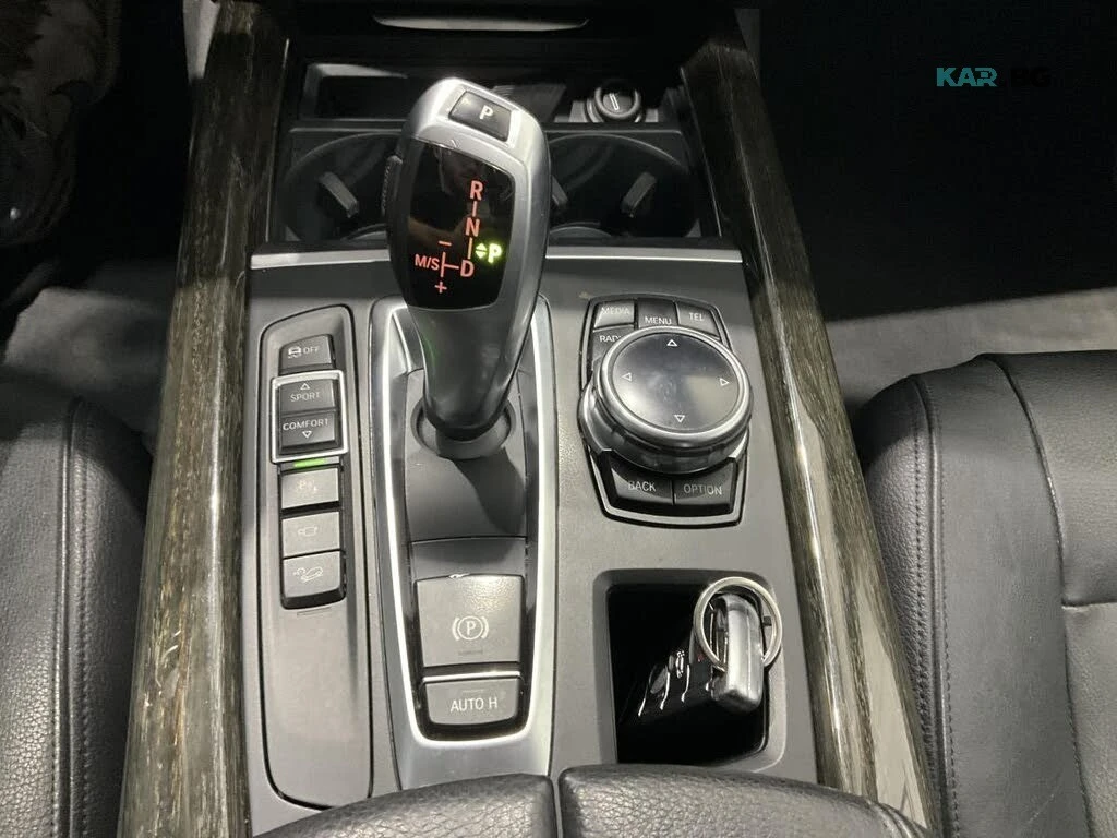 BMW X5 35i * АвтоКредит * (ЦЕНА ДО БГ), снимка 13 - Автомобили и джипове - 55983811