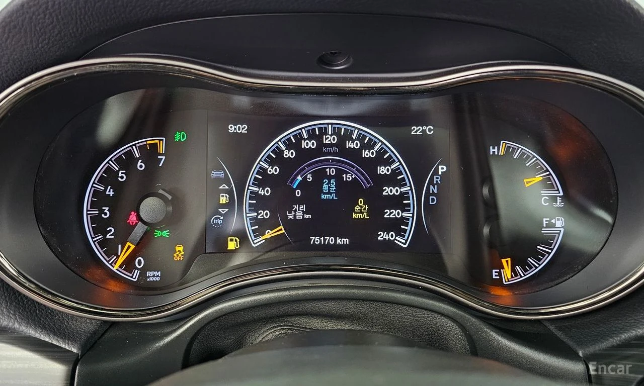 Jeep Grand cherokee 3.6* V6* 8ZF* ПОДГРЕВ* КАМЕРА* ПАНОРАМА* КЕЙЛЕС* , снимка 11 - Автомобили и джипове - 56294770