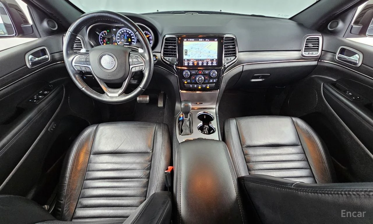 Jeep Grand cherokee 3.6* V6* 8ZF* ПОДГРЕВ* КАМЕРА* ПАНОРАМА* КЕЙЛЕС* , снимка 6 - Автомобили и джипове - 56294770