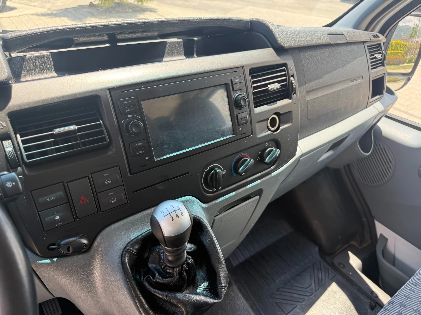Ford Transit 2.2TDCI 9-местен Климатик Euro 5 , снимка 14 - Бусове и автобуси - 54913559