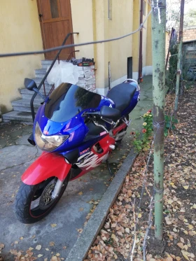Обява за продажба на Honda Cbr ~4 000 лв. - изображение 3