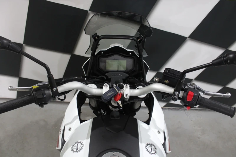 Benelli 250 TRK 251 ABS 3456км. 2020г., снимка 8 - Мотоциклети и мототехника - 50055340