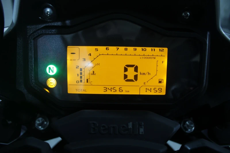 Benelli 250 TRK 251 ABS 3456км. 2020г., снимка 7 - Мотоциклети и мототехника - 50055340