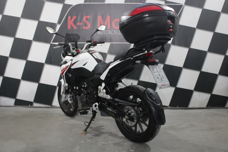 Benelli 250 TRK 251 ABS 3456км. 2020г., снимка 2 - Мотоциклети и мототехника - 50055340