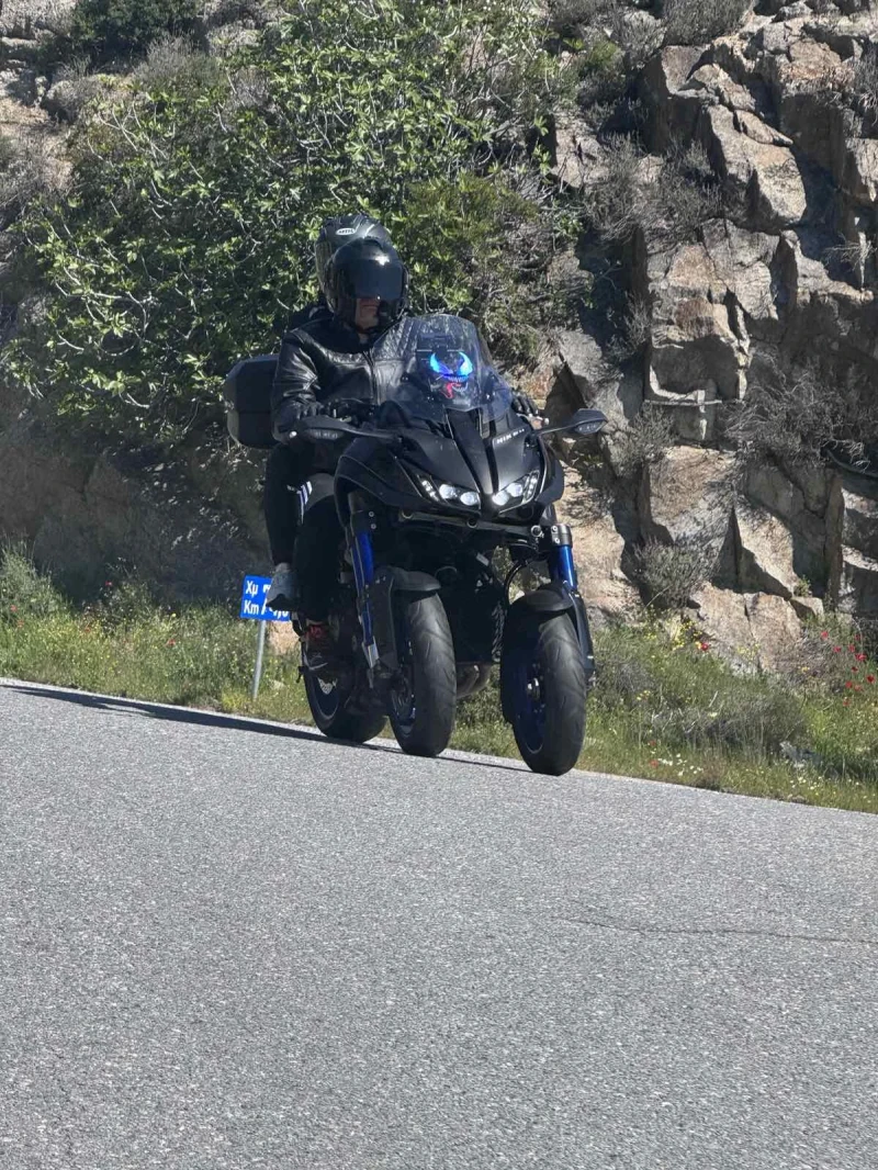 Yamaha Mt-09 Niken, снимка 2 - Мотоциклети и мототехника - 52473360