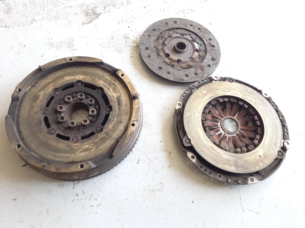     4 2.2   | Mobile.bg   1