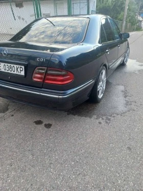 Mercedes-Benz E 270, снимка 4