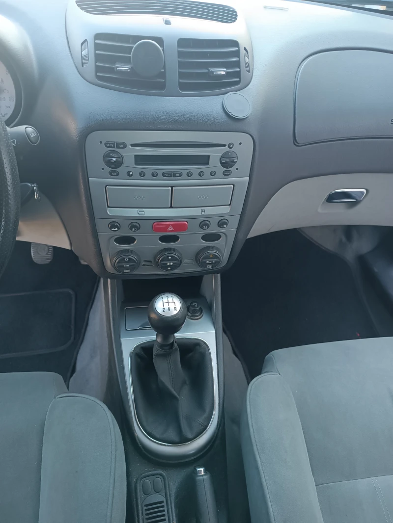 Alfa Romeo 147 1.9JTD 167000km!, снимка 14 - Автомобили и джипове - 48129517