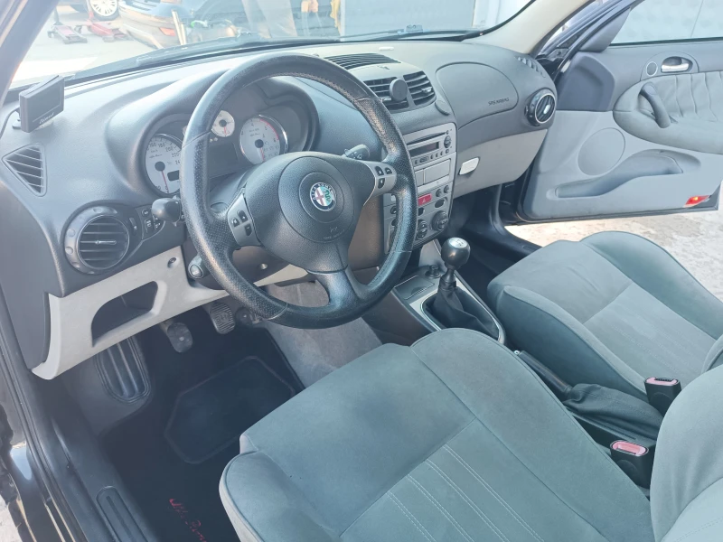 Alfa Romeo 147 1.9JTD 167000km!, снимка 13 - Автомобили и джипове - 48129517