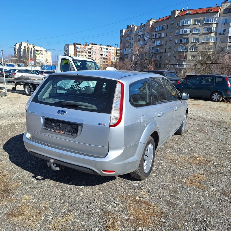 Ford Focus 1.6, снимка 5 - Автомобили и джипове - 49379828