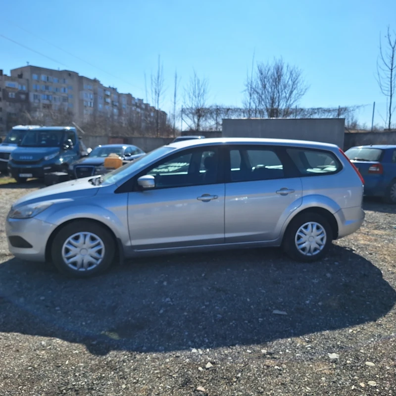 Ford Focus 1.6, снимка 2 - Автомобили и джипове - 49379828