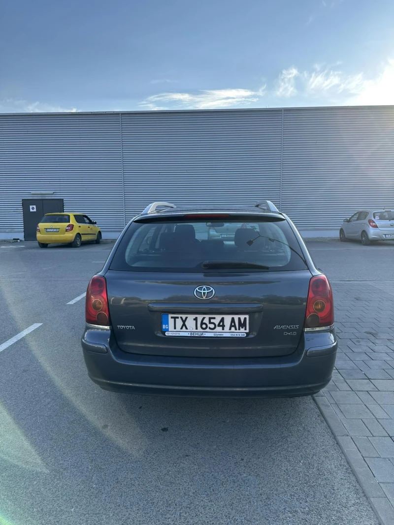 Toyota Avensis 2.2 D4D, снимка 6 - Автомобили и джипове - 52080061