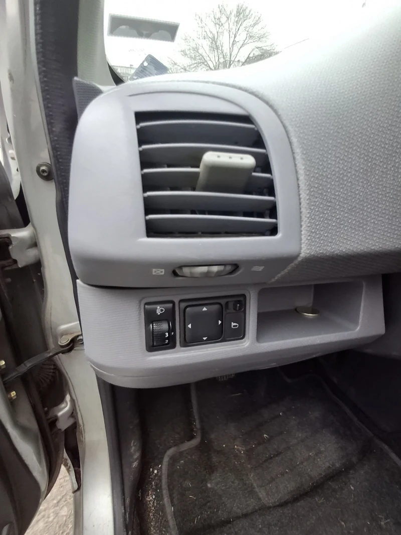 Nissan Micra, снимка 10 - Автомобили и джипове - 52661257