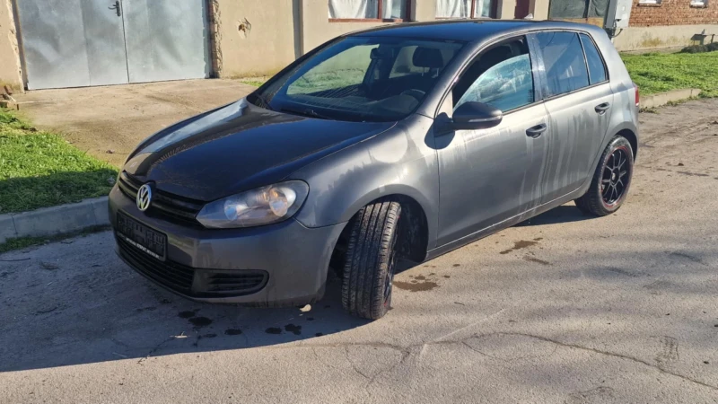 VW Golf, снимка 12 - Автомобили и джипове - 52842616