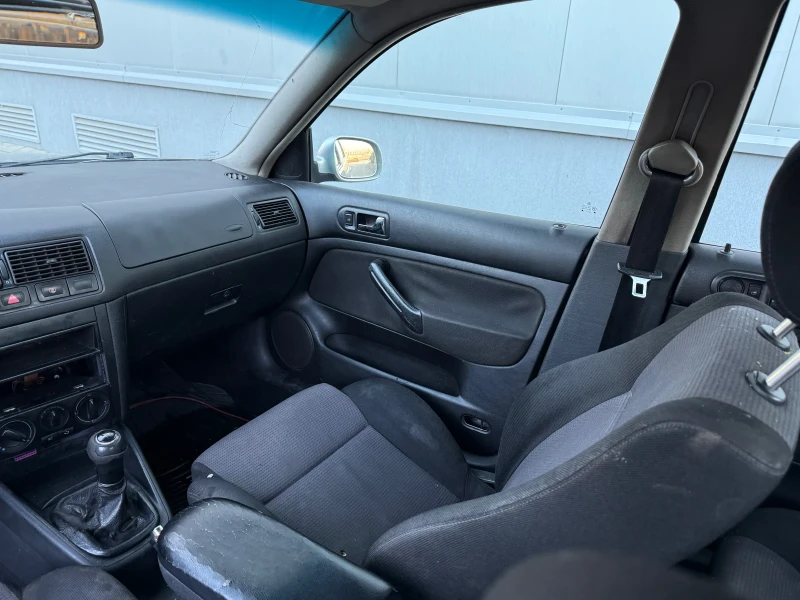 VW Golf 1.9 tdi 110+ + , снимка 9 - Автомобили и джипове - 52858264