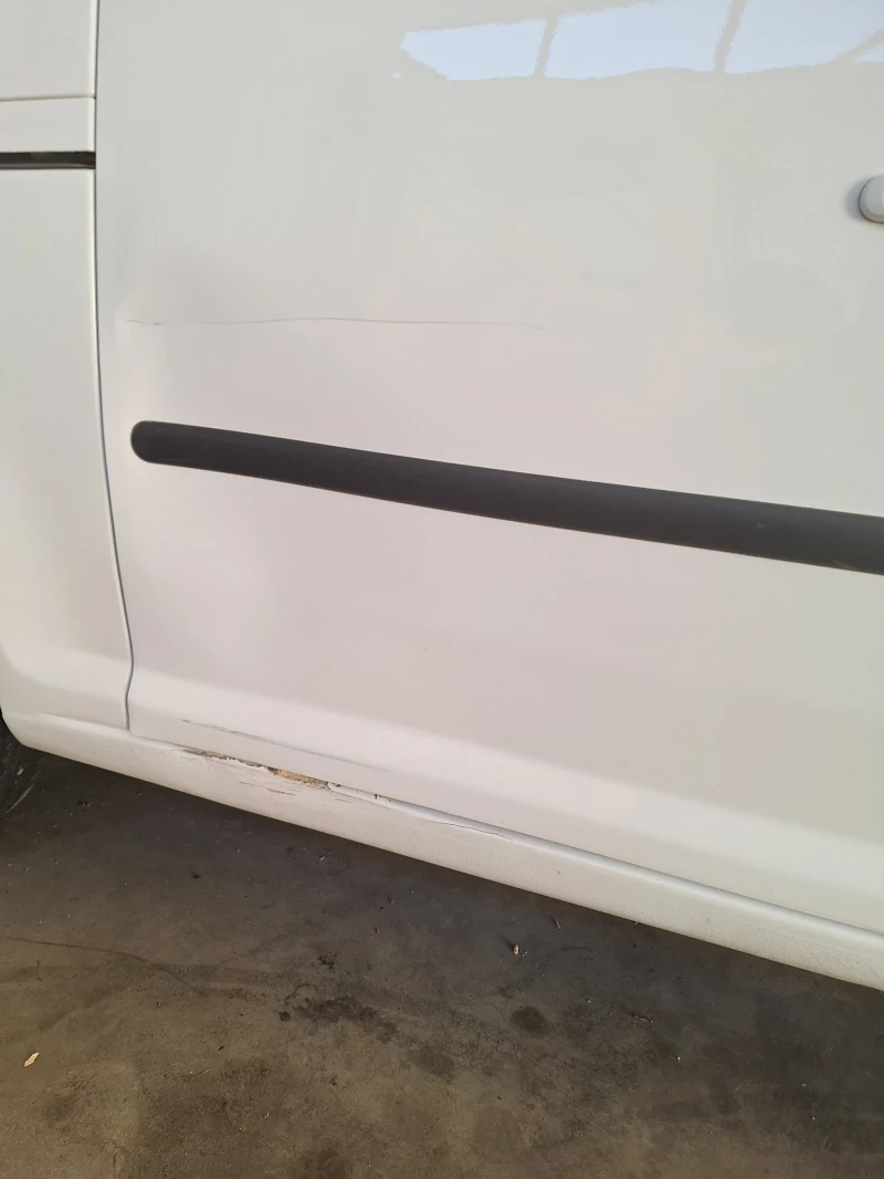 VW Caddy Maxi 1.6 103hp, снимка 16 - Автомобили и джипове - 53082398