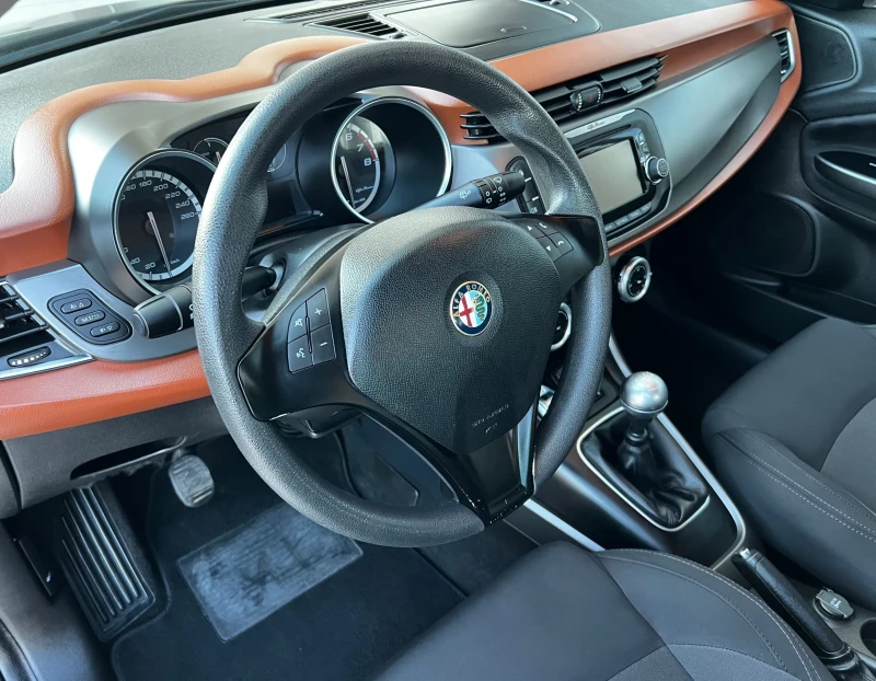 Alfa Romeo Giulietta 1.4i TURBO FACELIFT EURO 6B KTEO, 6CK, ИТАЛИЯ , снимка 4 - Автомобили и джипове - 53169245
