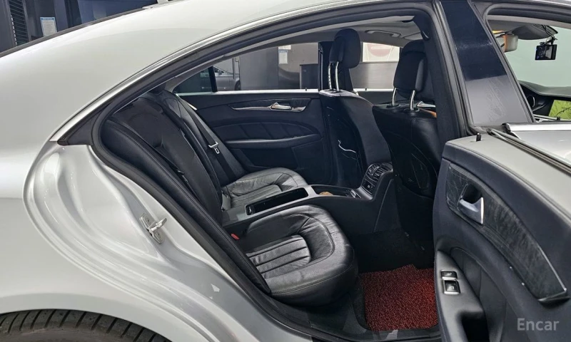 Mercedes-Benz CLS 350, снимка 12 - Автомобили и джипове - 53515522