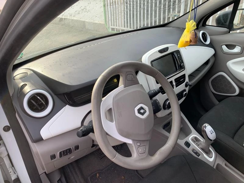 Renault Zoe ZE-41, снимка 8 - Автомобили и джипове - 35043821