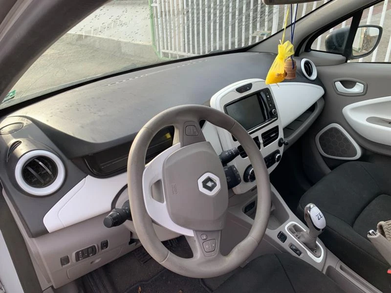 Renault Zoe ZE-41, снимка 7 - Автомобили и джипове - 35043821