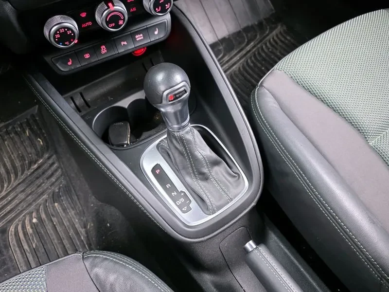 Audi A1 30 Tdi Design Edition Sportback, снимка 17 - Автомобили и джипове - 54989327