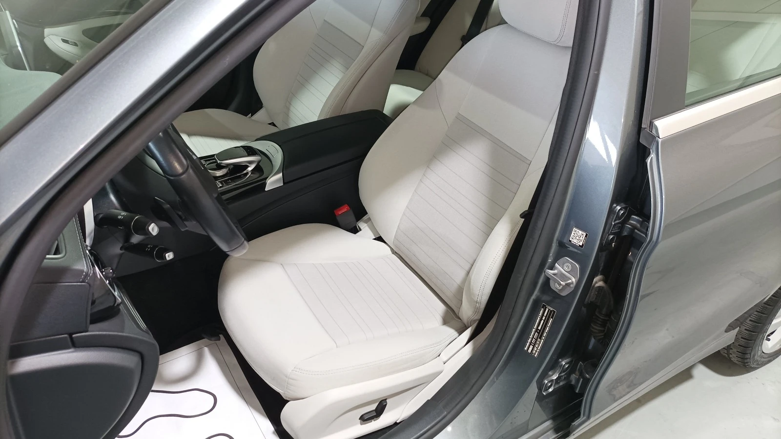 Mercedes-Benz C 220 2.2 D 4MATIC 110 xil km !!! | Mobile.bg   13