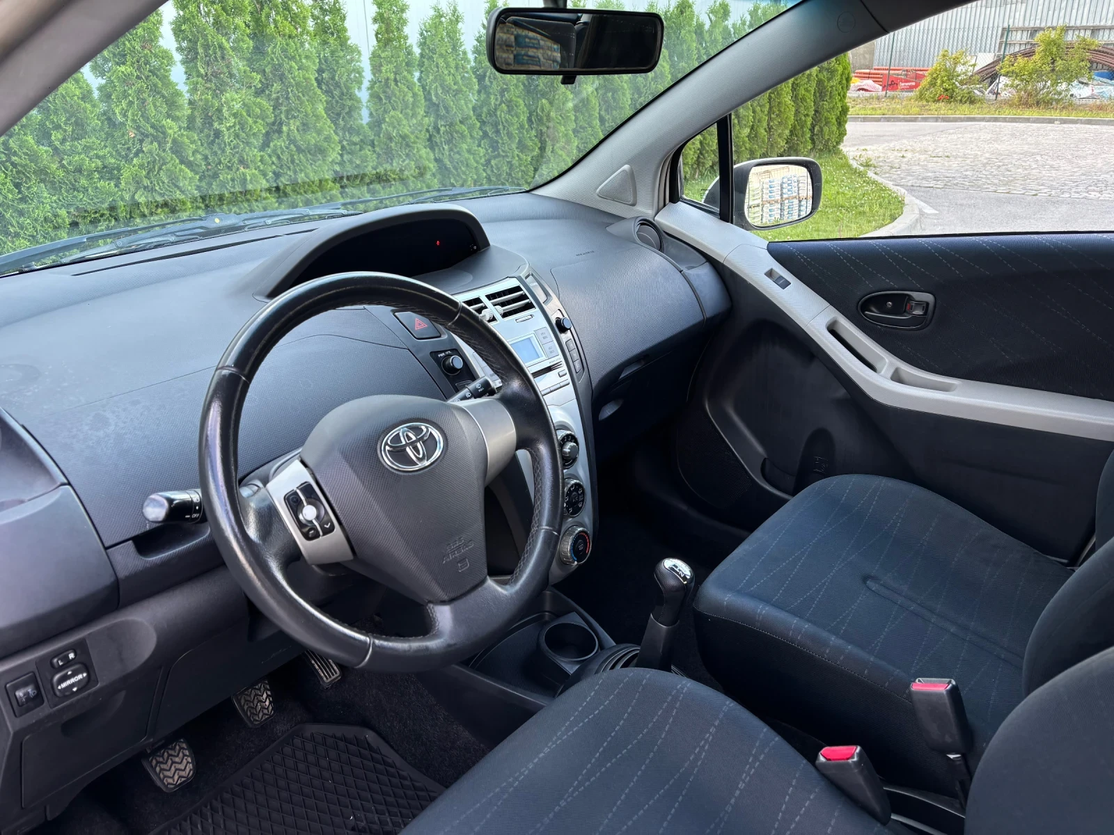 Toyota Yaris 1.0 БЕНЗИН/ИТАЛИЯ/КЛИМАТИК/ОТЛИЧНО СЪСТОЯНИЕ  - изображение 7