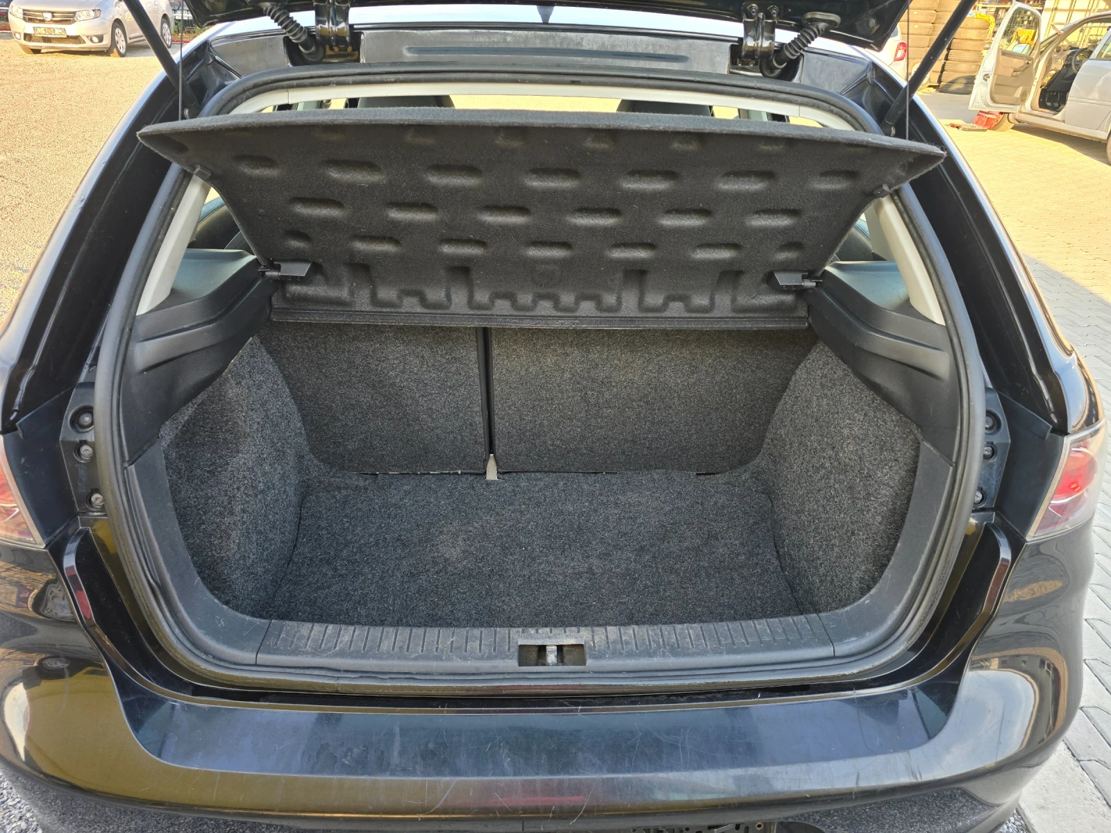 Seat Ibiza 1.2i 2008 година ЕВРО 4 160000км. - изображение 9