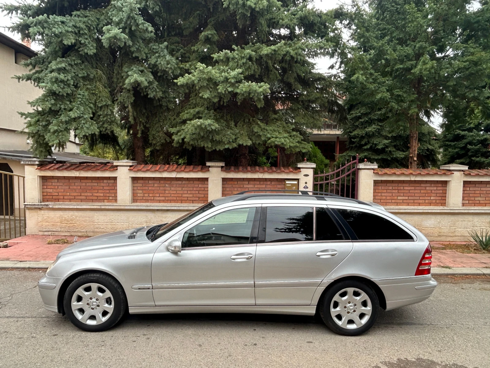 Mercedes-Benz C 220 2, 2 150К NAVI - изображение 7