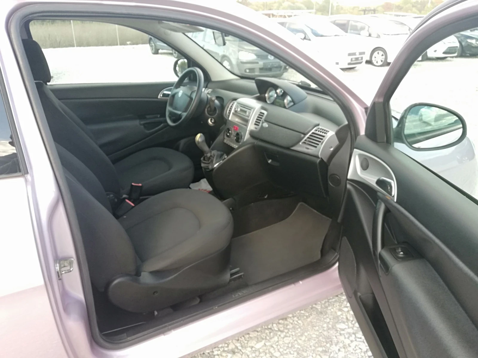Lancia Ypsilon 1.3m-jet KLI 75 | Mobile.bg — изображение 10