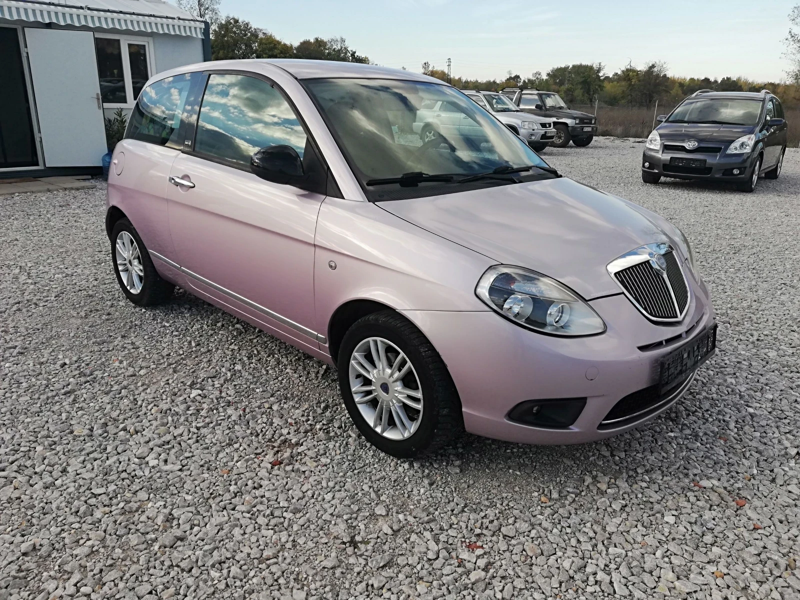 Lancia Ypsilon 1.3m-jet KLI 75 | Mobile.bg — изображение 7