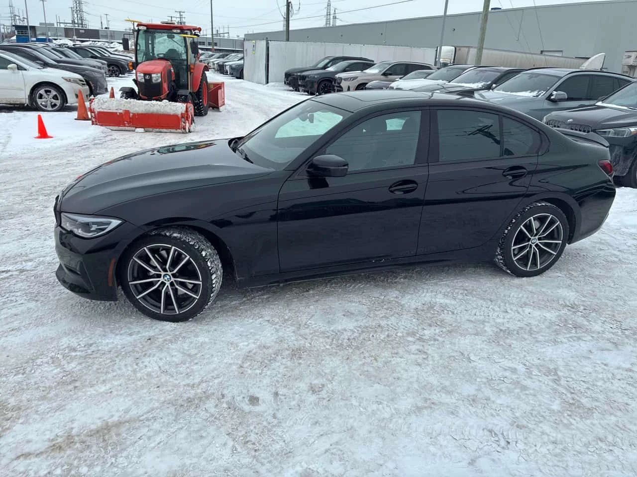 BMW 330 * 330i xDrive * CARFAX * ЦЕНА ДО БГ - изображение 3