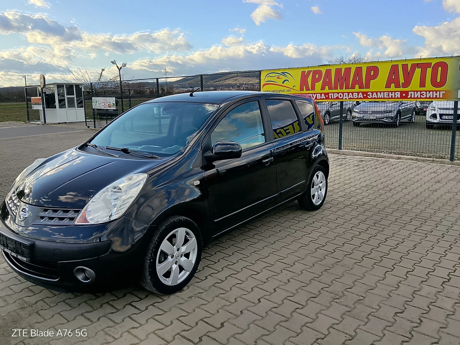 Nissan Note 1.6i Avtomat - изображение 2