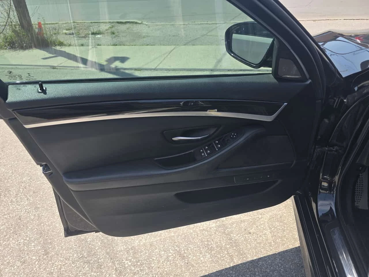 BMW M5 * 4dr Sdn * CARFAX * 2 БРОЯ ГУМИ/ДЖАНТИ * , снимка 12 - Автомобили и джипове - 54001687