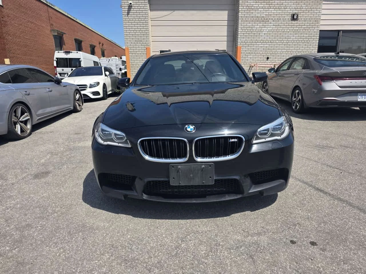 BMW M5 * 4dr Sdn * CARFAX * 2 БРОЯ ГУМИ/ДЖАНТИ * , снимка 6 - Автомобили и джипове - 54001687
