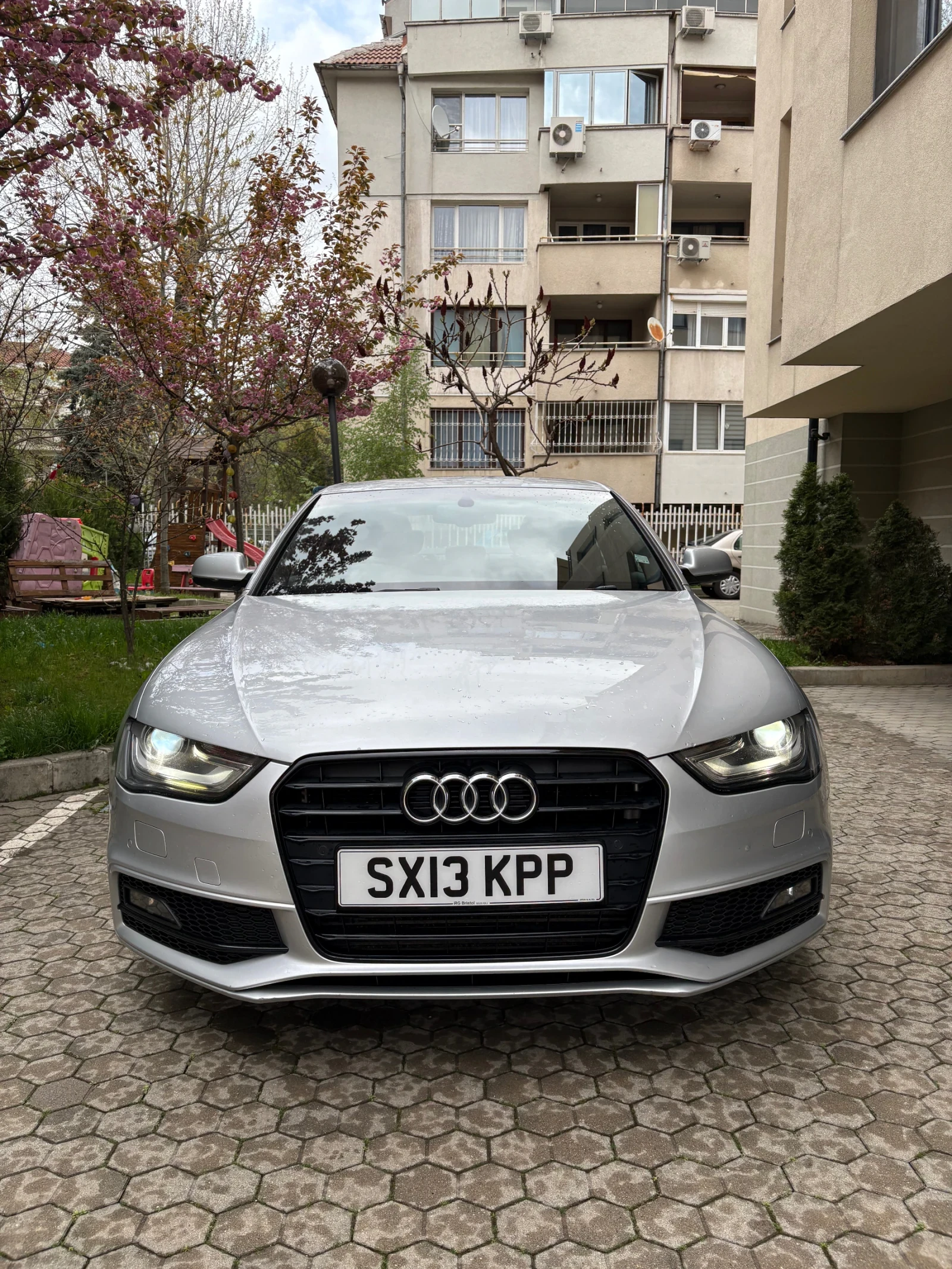 Audi A4 S-line Black Edition 2.0TDI Фейслифт, снимка 4 - Автомобили и джипове - 54286954