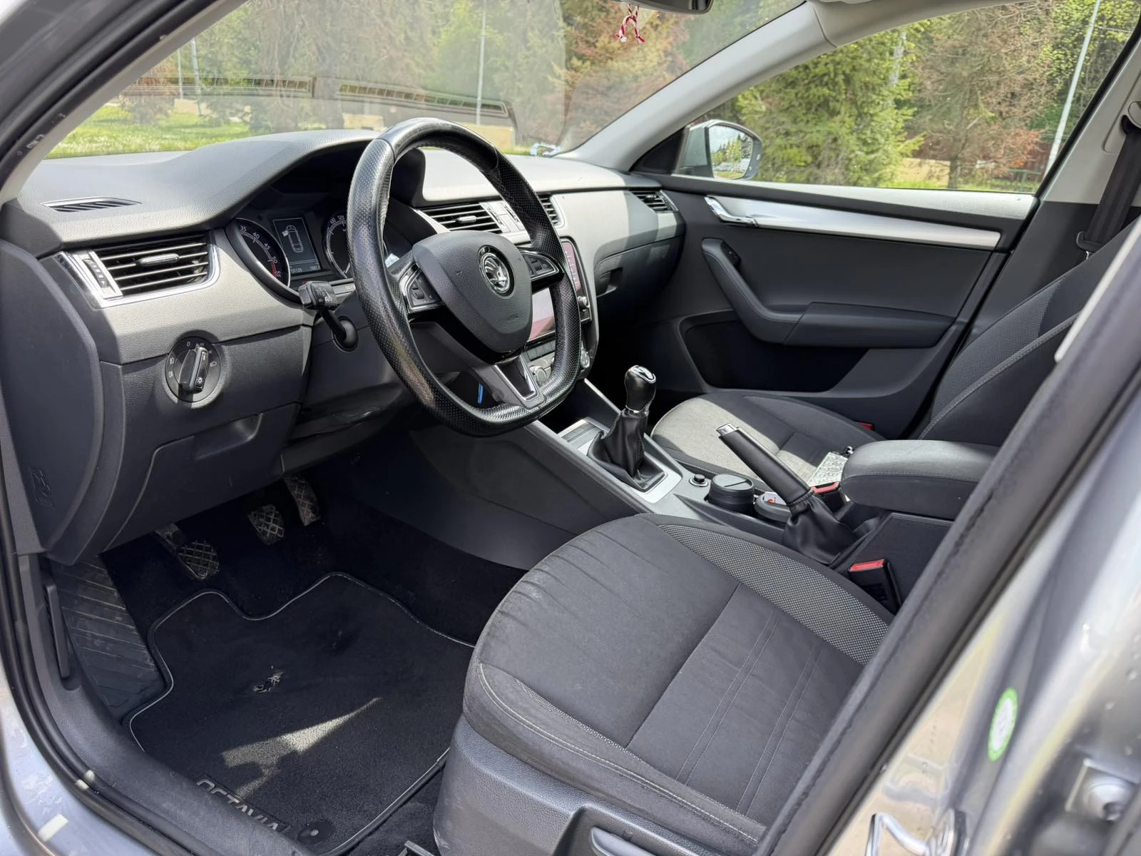 Skoda Octavia 1.6TDI 116ph, снимка 8 - Автомобили и джипове - 54354796