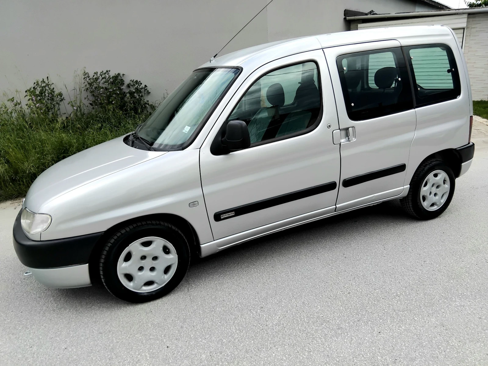 Citroen Berlingo 2.0HDI.90k.+ КЛИМА. 2002г.ТОП///, снимка 13 - Автомобили и джипове - 54527046
