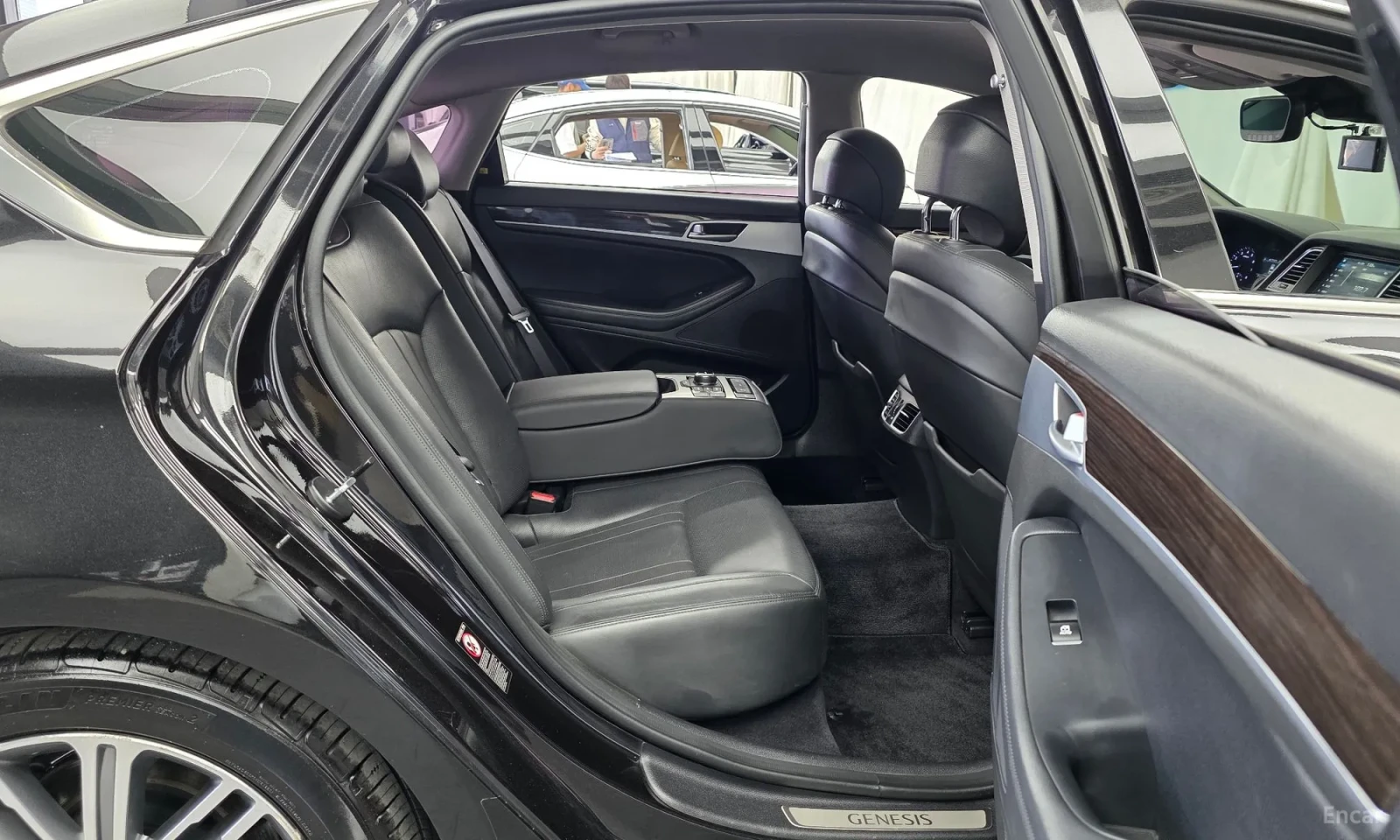 Genesis G80 3.3 GDI AWD, снимка 13 - Автомобили и джипове - 54628625
