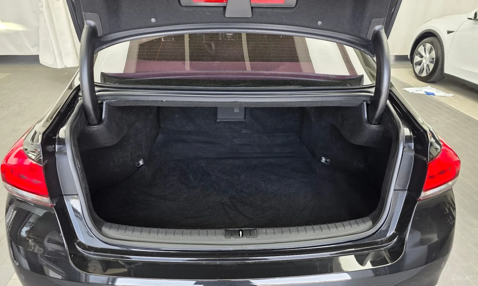Genesis G80 3.3 GDI AWD, снимка 15 - Автомобили и джипове - 54628625