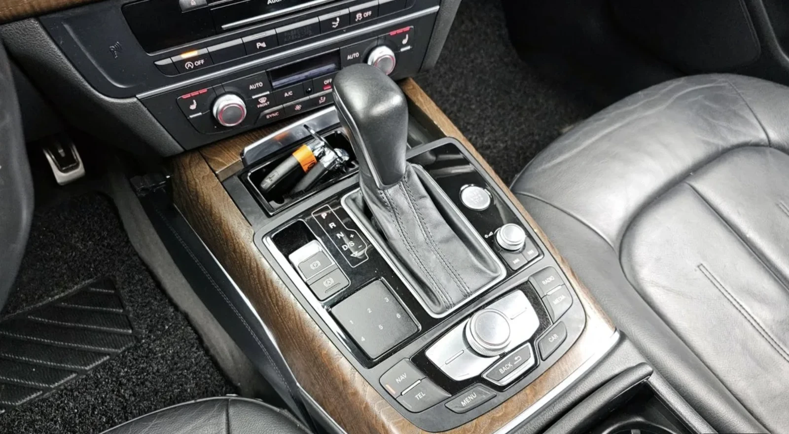 Audi A7 TDI / S-Line / CARFAX, снимка 8 - Автомобили и джипове - 54744864